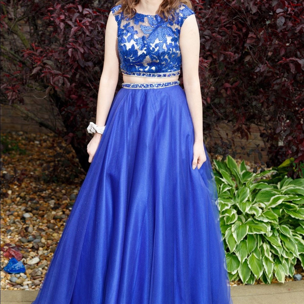 Prom dress